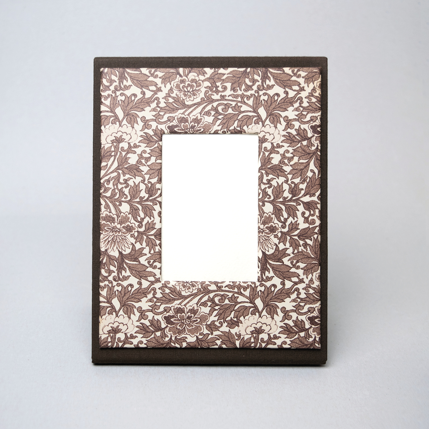 Cornice Piccola – FIORI MARRONE